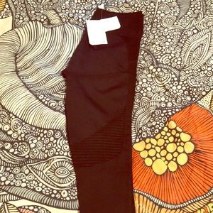 Fabletics leggings NWT